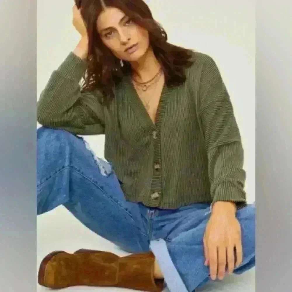 Altar’d State Aida Ribbed Button Down Olive Green Top Size M